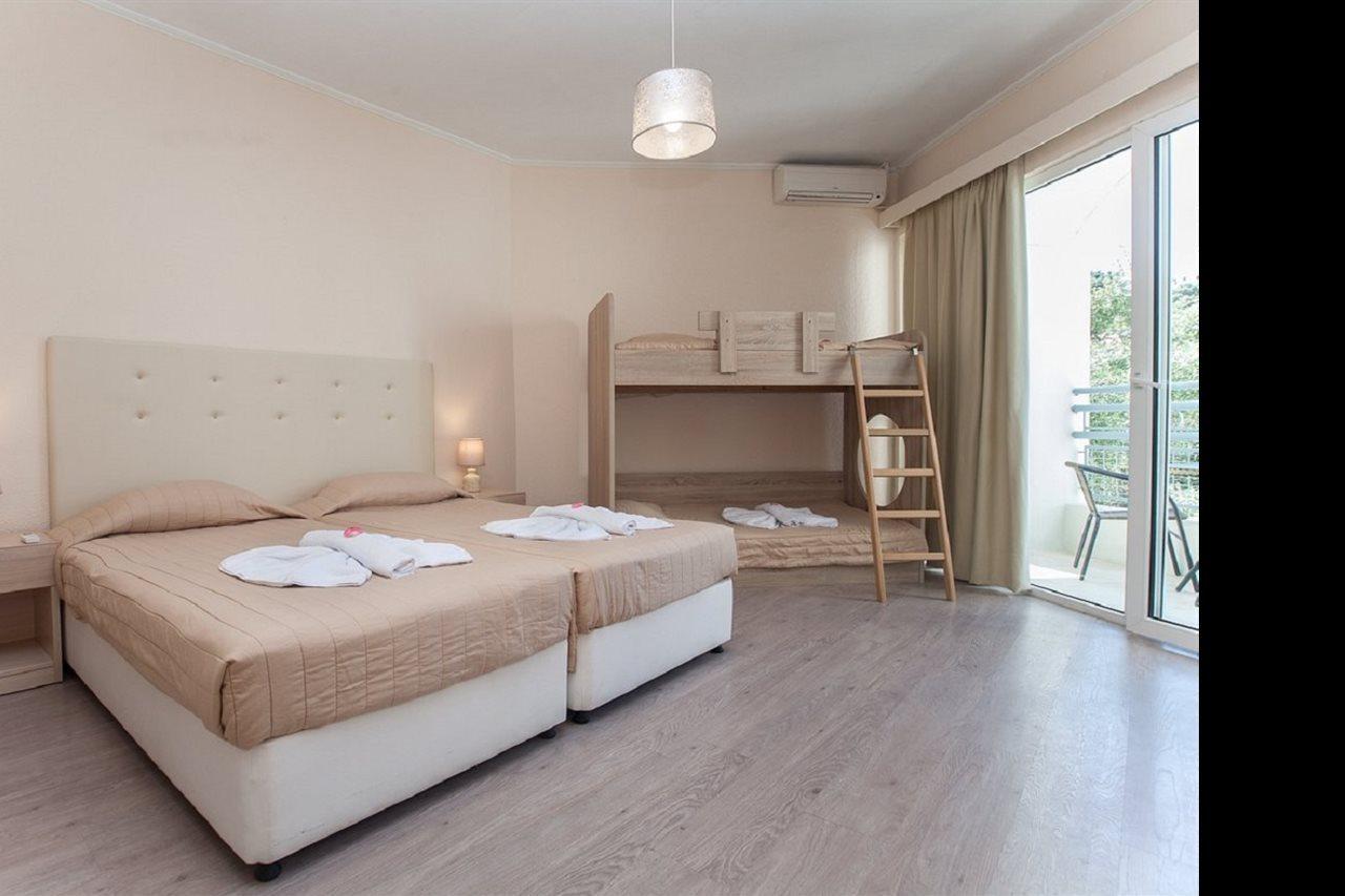 פראמה Alexandros Hotel מראה חיצוני תמונה