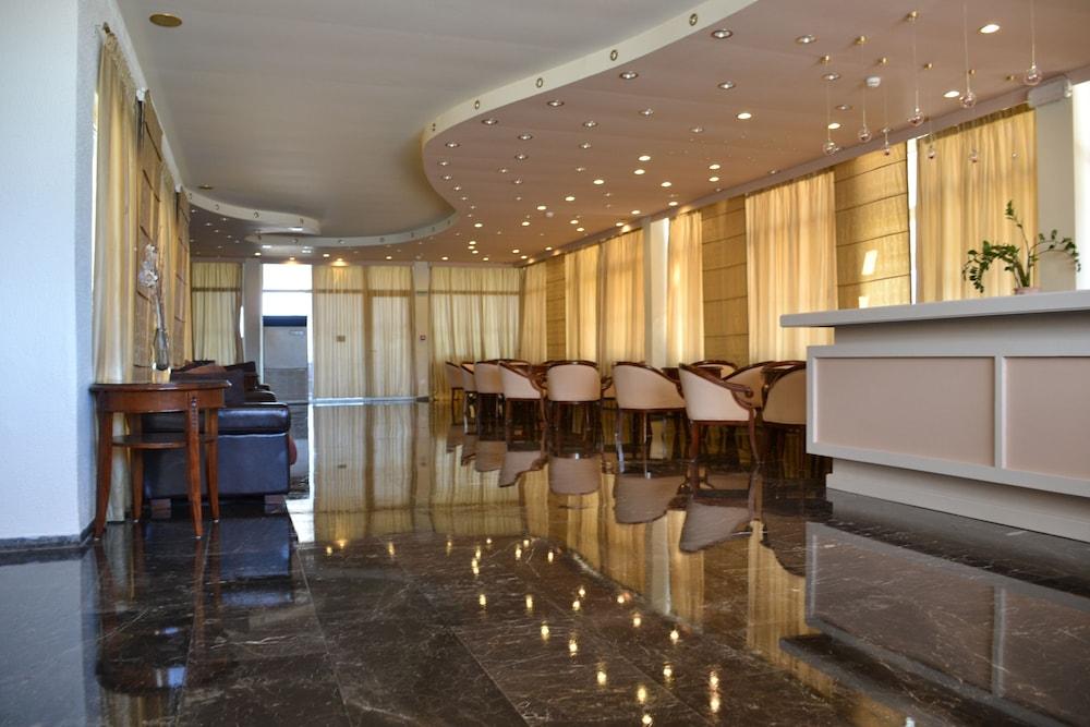 פראמה Alexandros Hotel מראה חיצוני תמונה