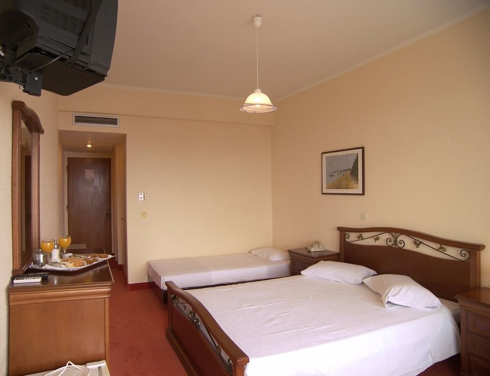 פראמה Alexandros Hotel מראה חיצוני תמונה
